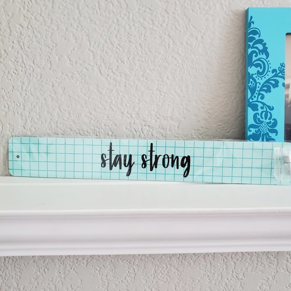 Stay Strong Motivational Metal Hanging Sign Plaque - Picture 5 of 10
